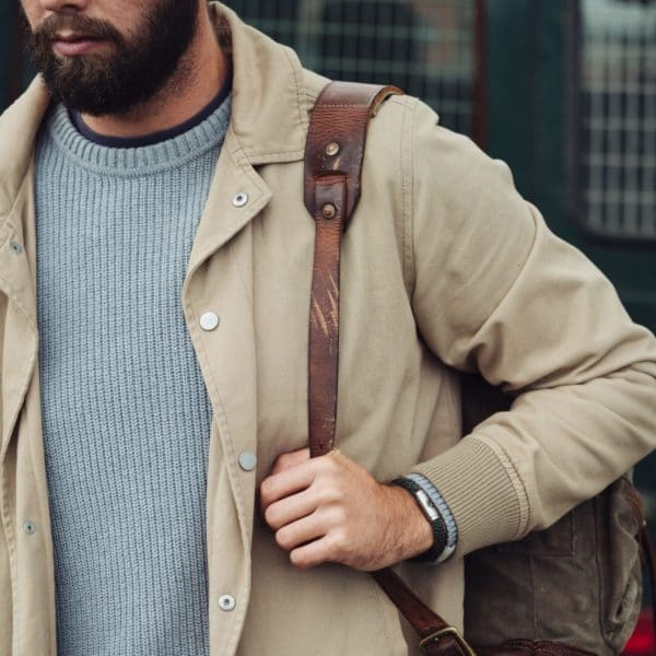 Man wearing Jungle green rope bracelet